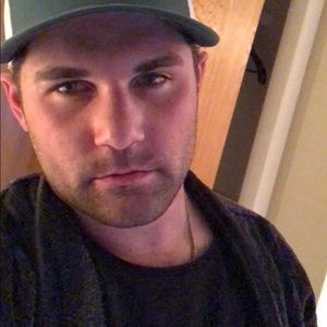 Meet your Posher, Max